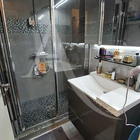 Apartment Duplex Avec Double Terrasse 1ere Ligne De Mer, Wifi Et Climatisation Sete